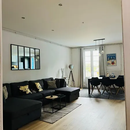 La-haut Apartment Royan